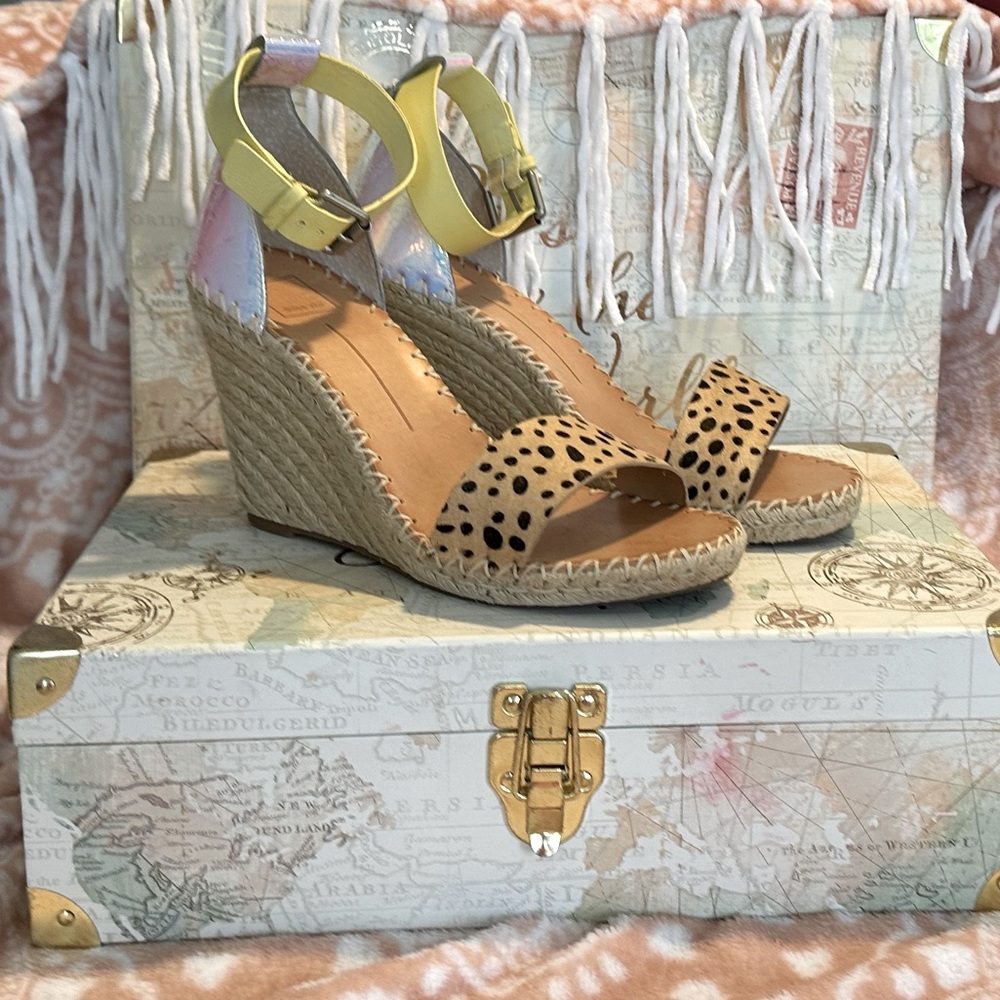 Dolce Vita Noor Wedge Heeled Sandal 9.5 W